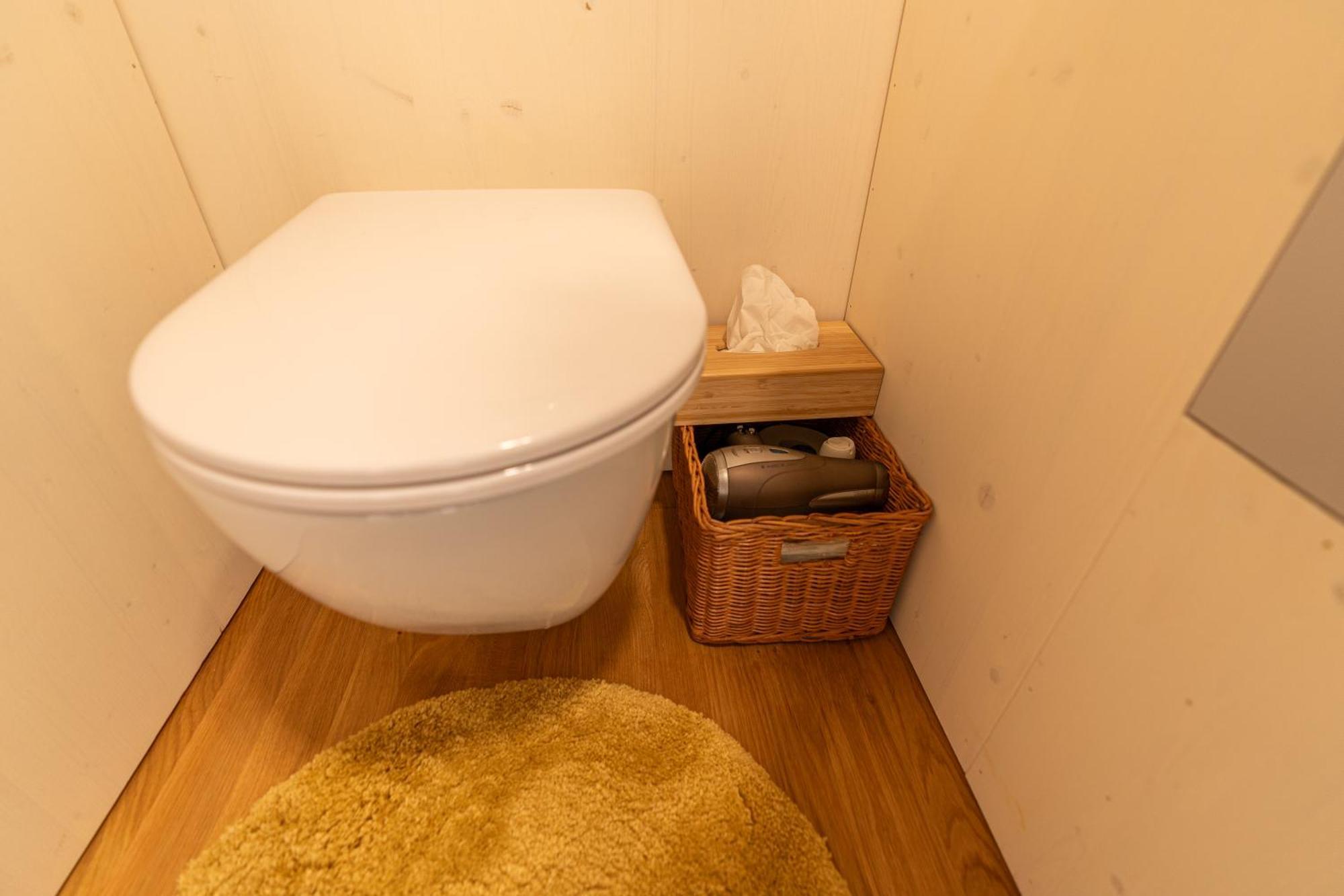 Tiny House Chez Claudine - Relaxen, Workspace, Naehe Thermen, Netflix, Free Parking & Wifi Brugg  Ngoại thất bức ảnh