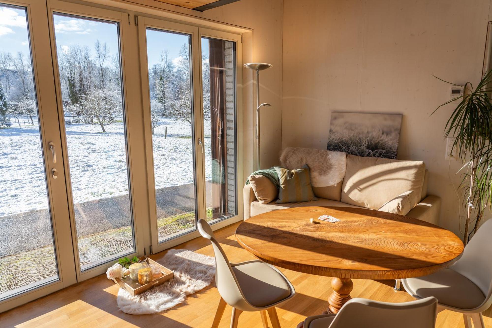 Tiny House Chez Claudine - Relaxen, Workspace, Naehe Thermen, Netflix, Free Parking & Wifi Brugg  Ngoại thất bức ảnh