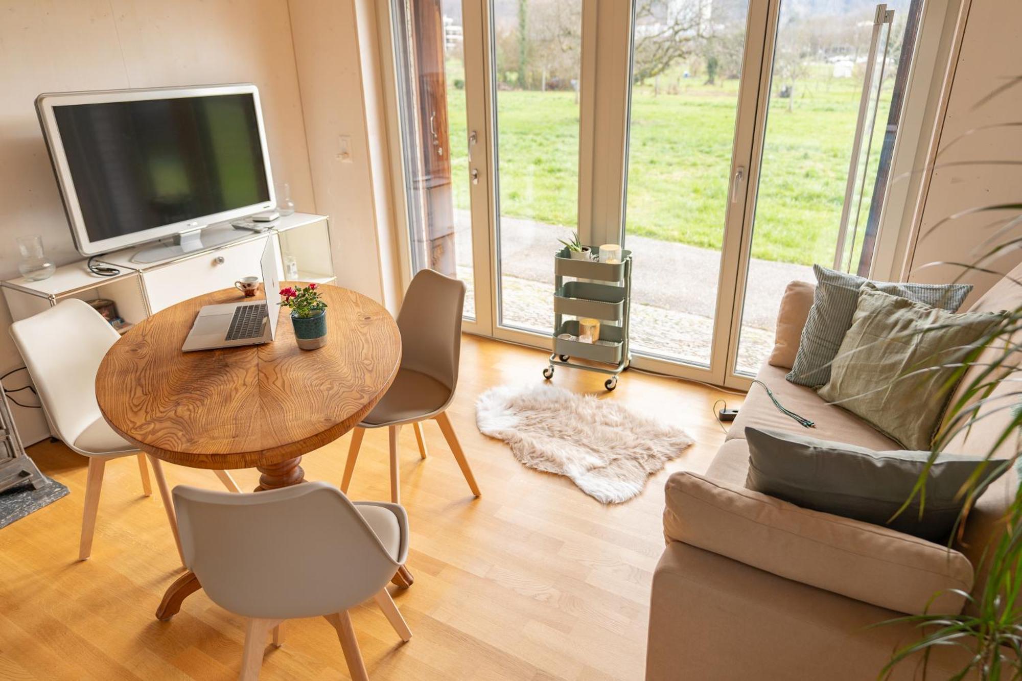 Tiny House Chez Claudine - Relaxen, Workspace, Naehe Thermen, Netflix, Free Parking & Wifi Brugg  Ngoại thất bức ảnh