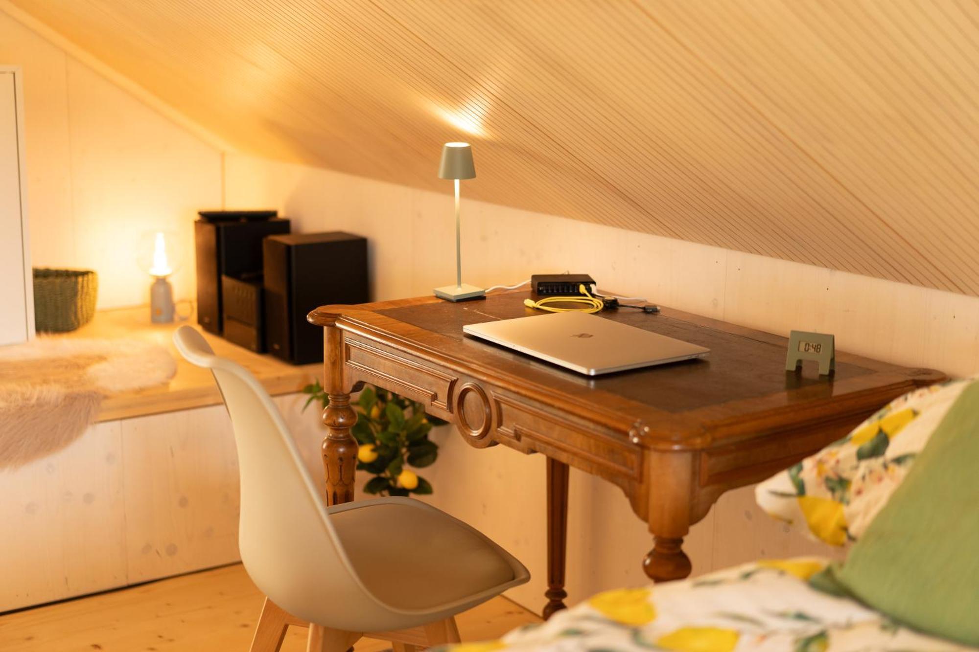 Tiny House Chez Claudine - Relaxen, Workspace, Naehe Thermen, Netflix, Free Parking & Wifi Brugg  Ngoại thất bức ảnh